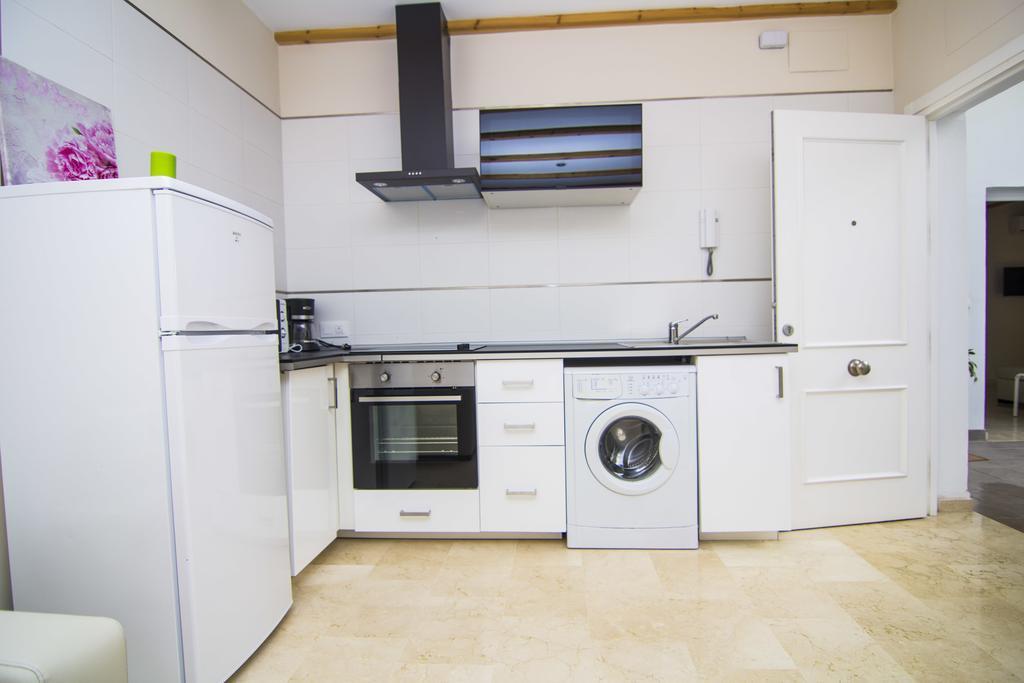 אל פוארטו דה סנטה מריה Apartamentos Centro Puerto De Santa Maria מראה חיצוני תמונה