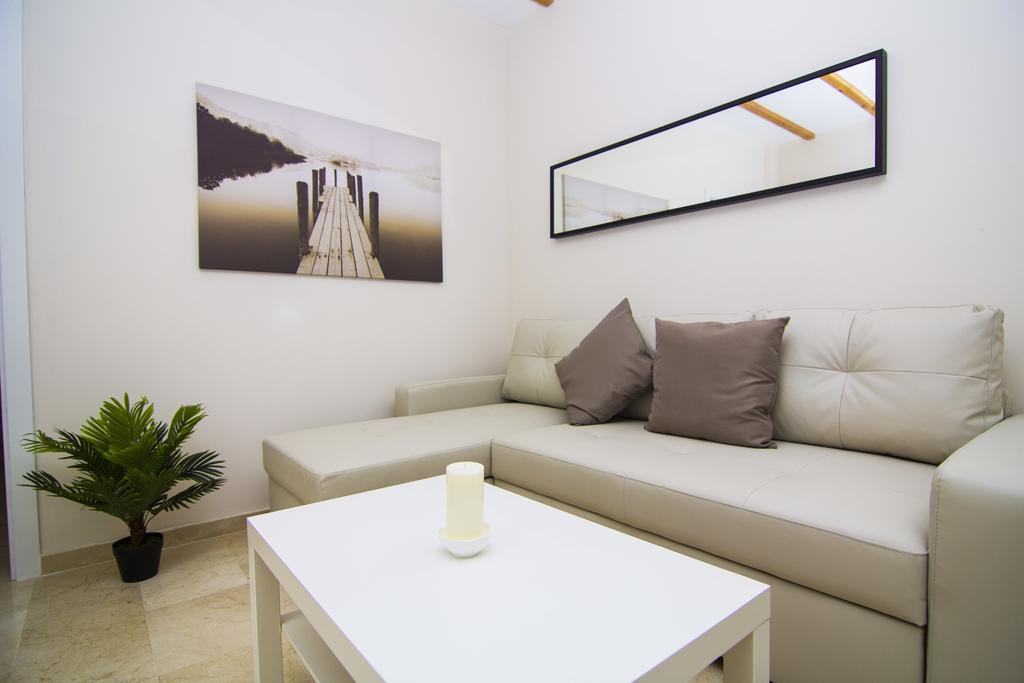 אל פוארטו דה סנטה מריה Apartamentos Centro Puerto De Santa Maria מראה חיצוני תמונה