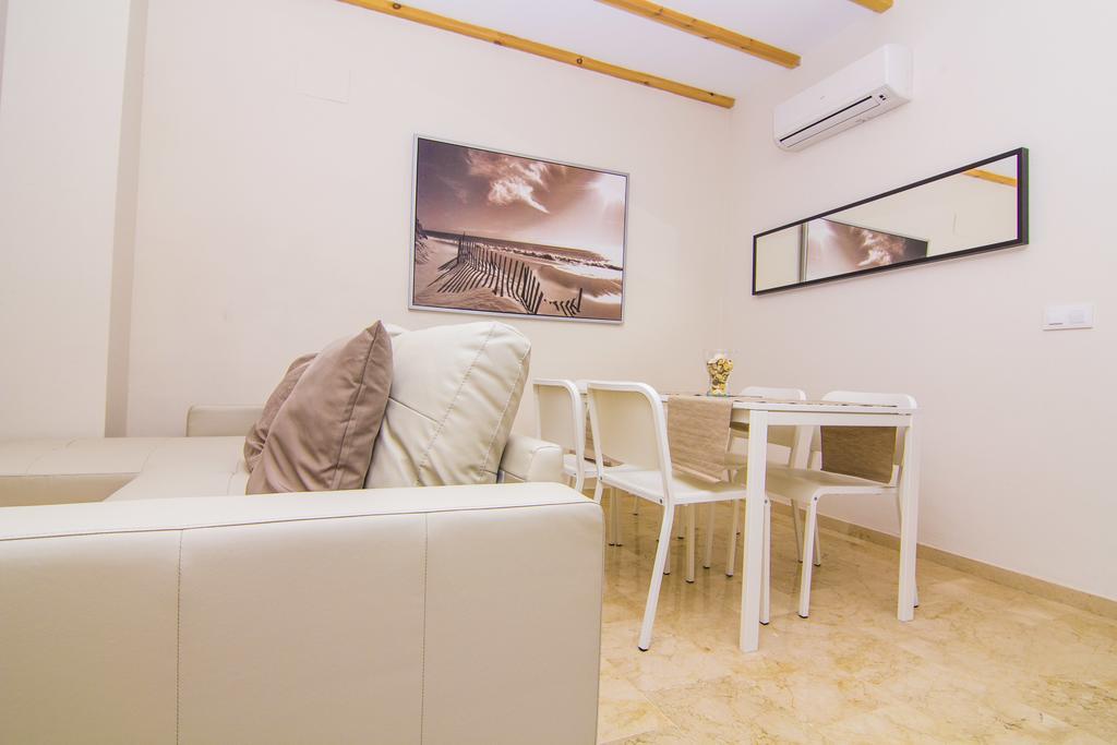 אל פוארטו דה סנטה מריה Apartamentos Centro Puerto De Santa Maria חדר תמונה